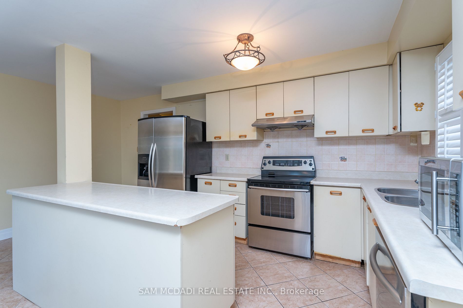 205 Carrington Dr