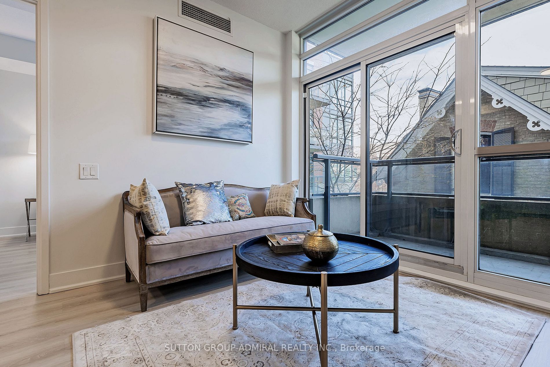 7608 Yonge St W, #324