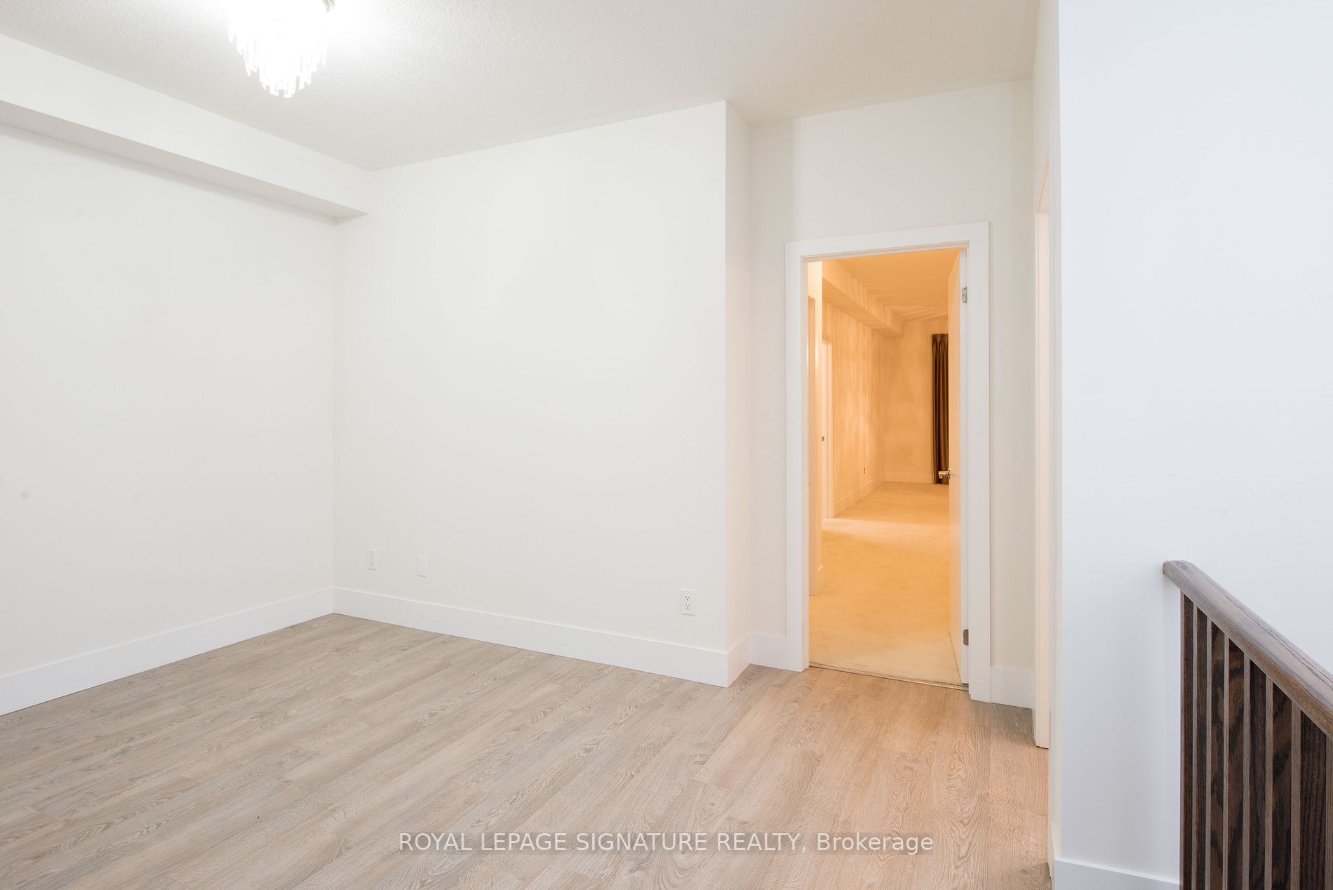 215 Elyse Crt