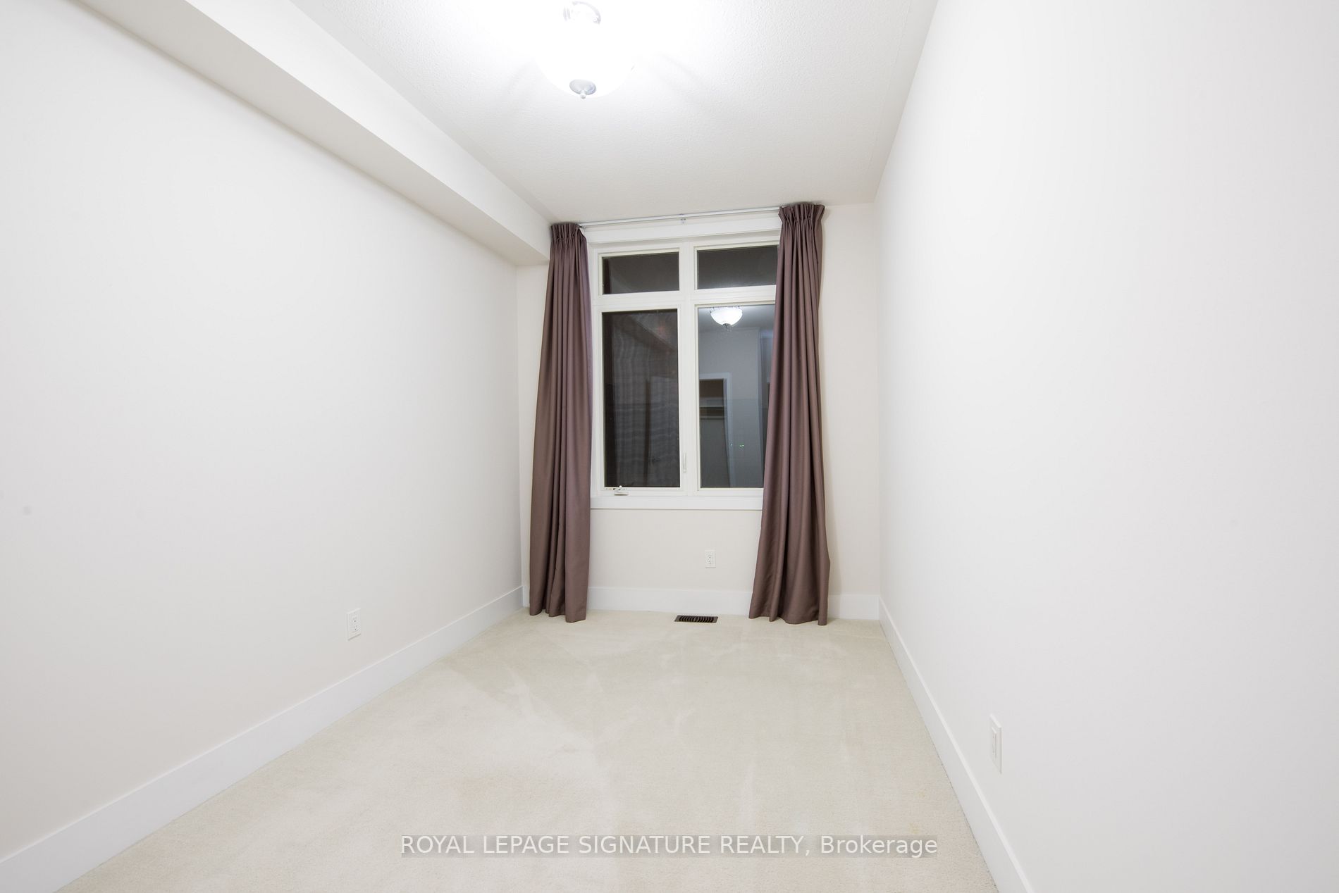 215 Elyse Crt