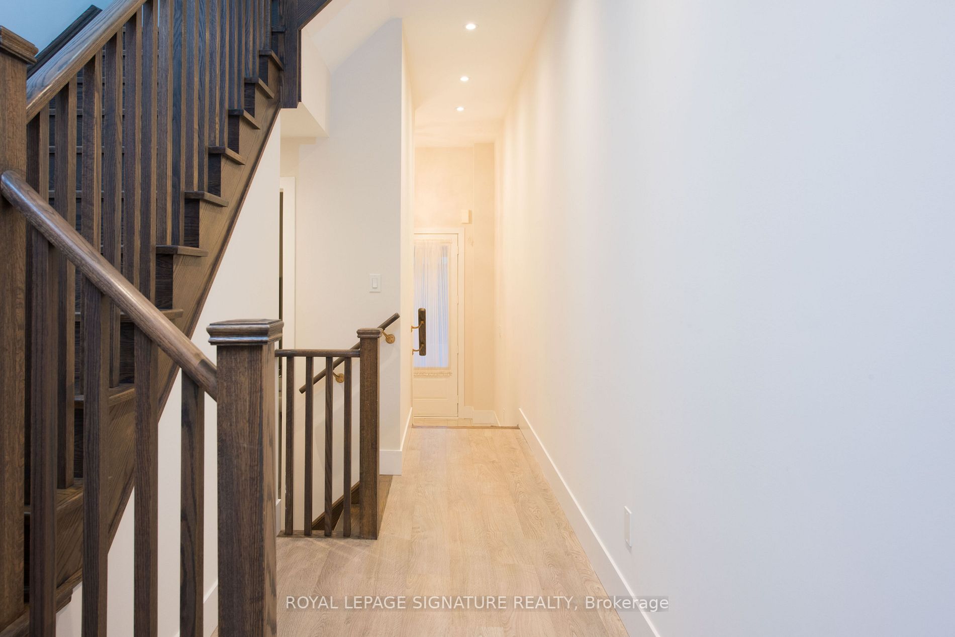 215 Elyse Crt