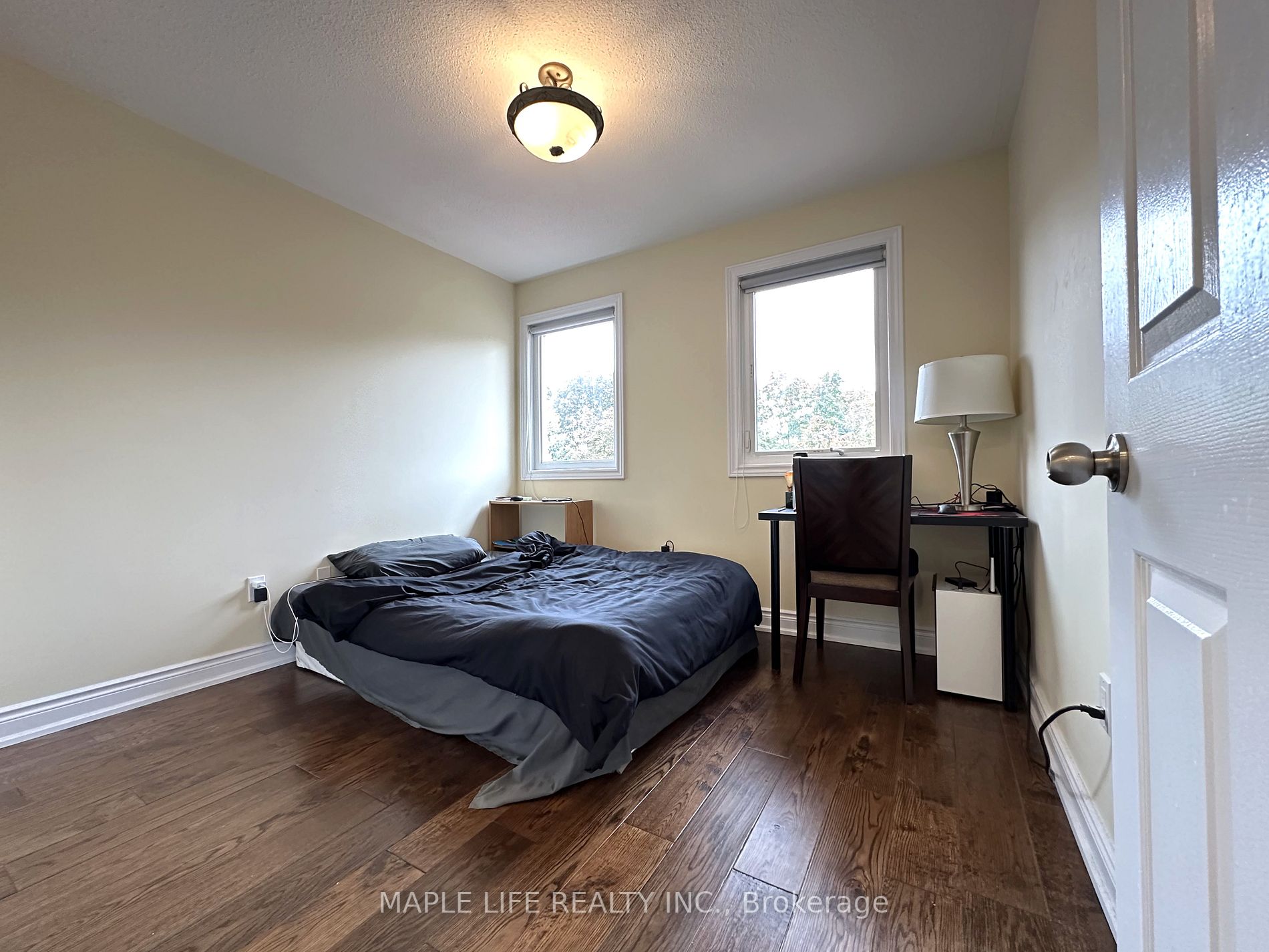 65 Swanage Dr