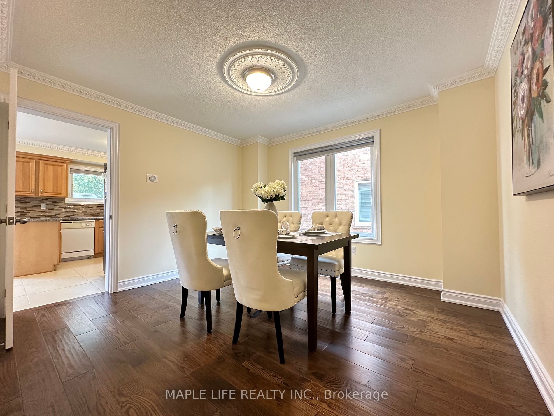 65 Swanage Dr