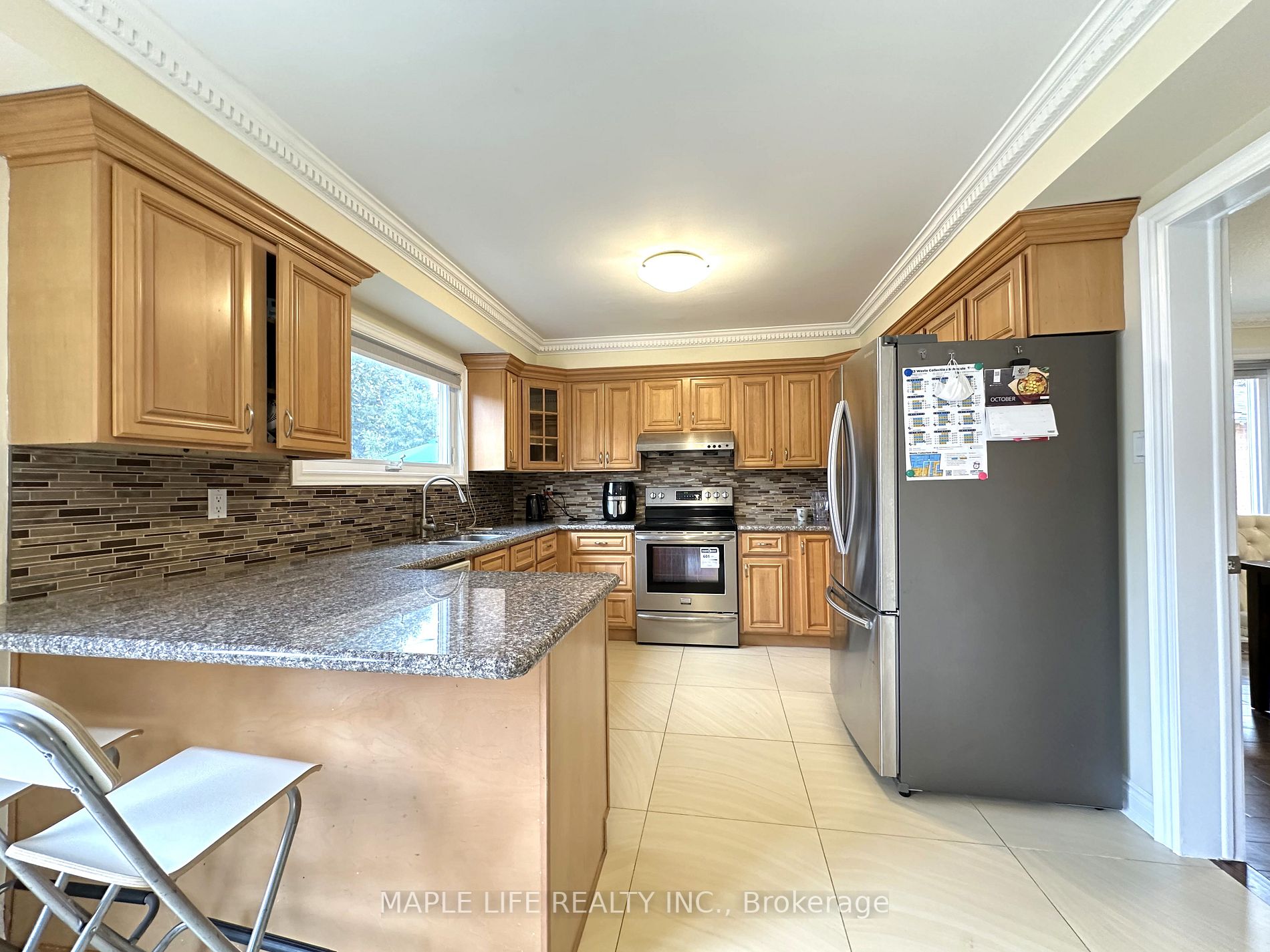 65 Swanage Dr