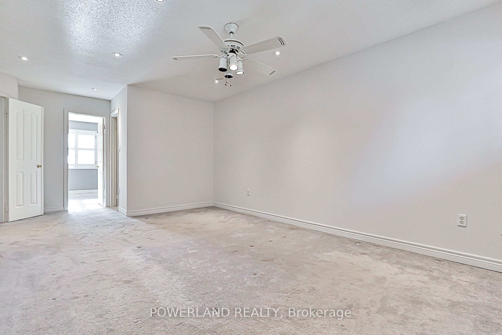 842 Alfred Crt