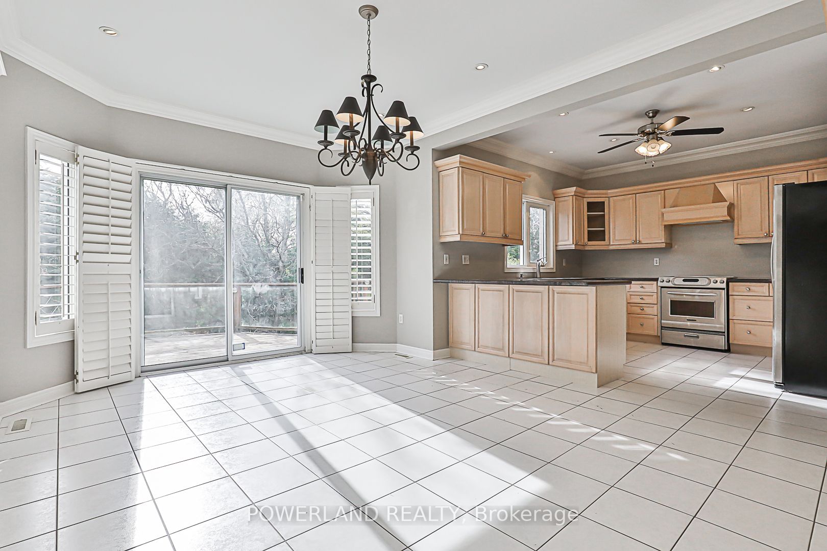 842 Alfred Crt