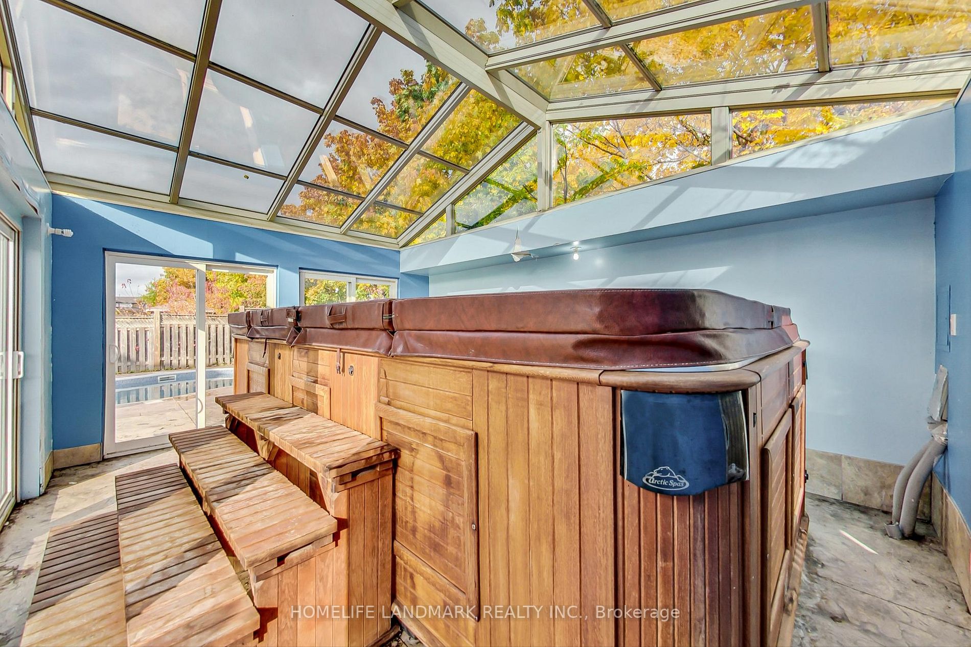 141 Valeria Blvd