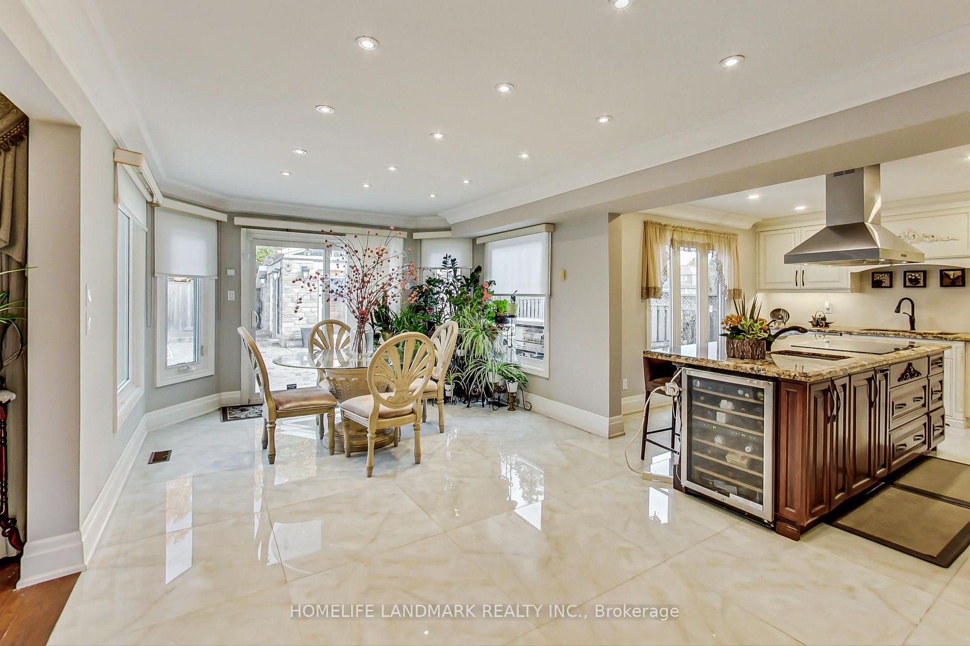 141 Valeria Blvd