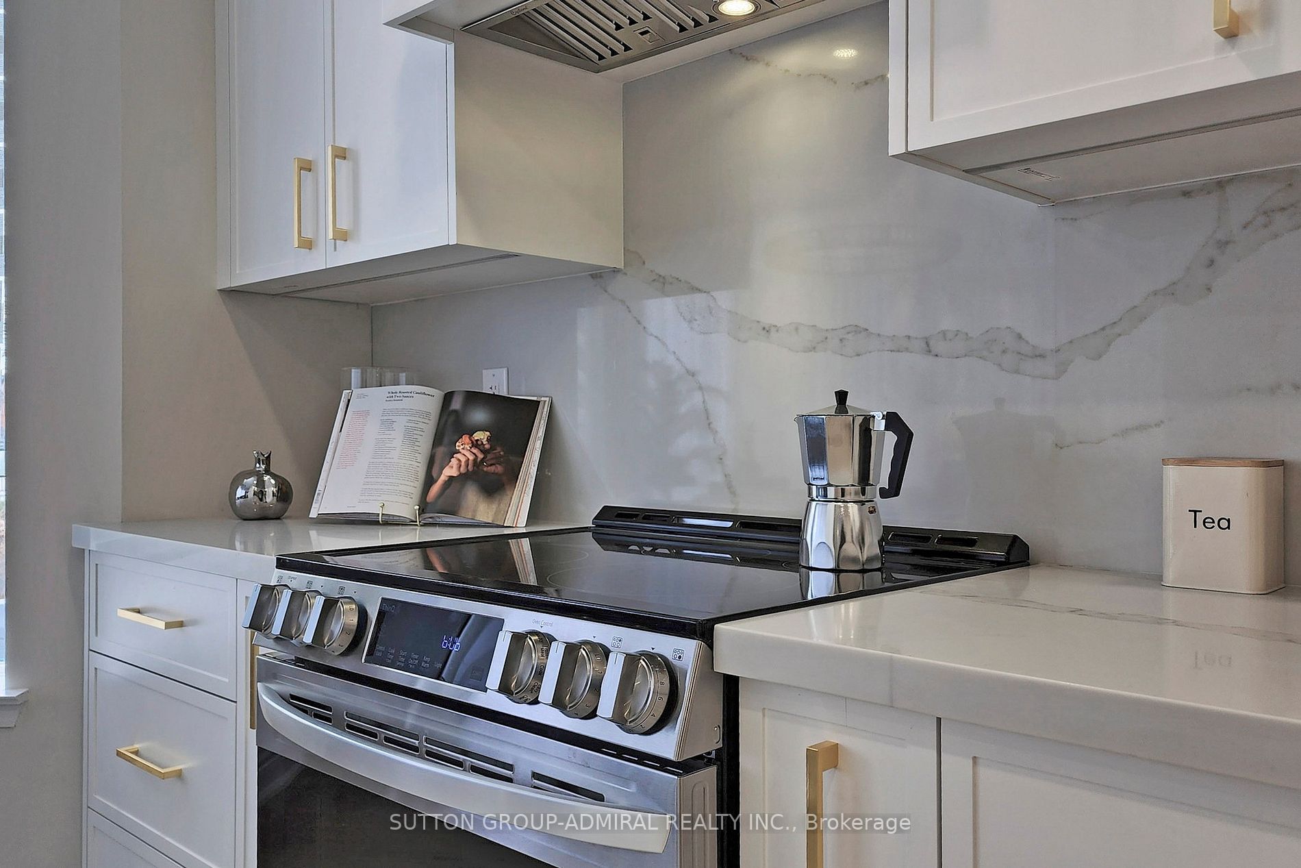 110 Promenade Circ, #109