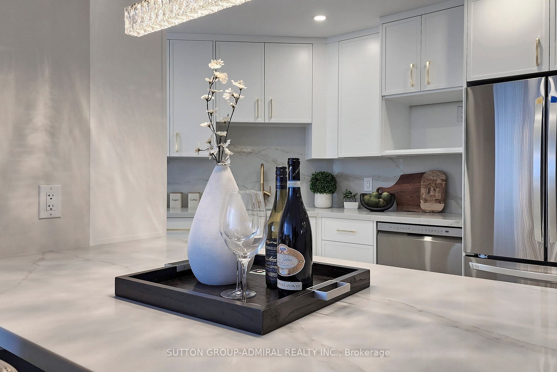 110 Promenade Circ, #109