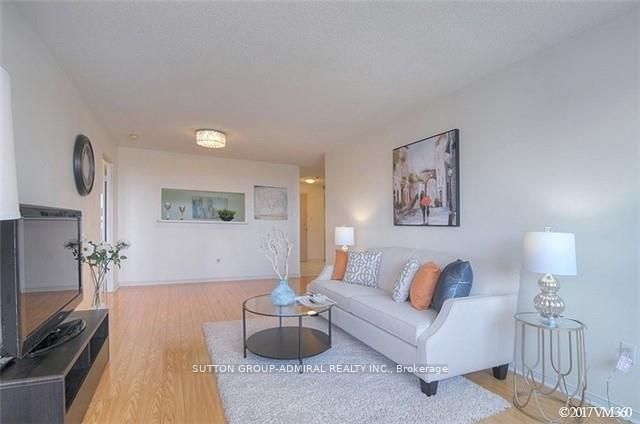 11 Townsgate Drive #1002