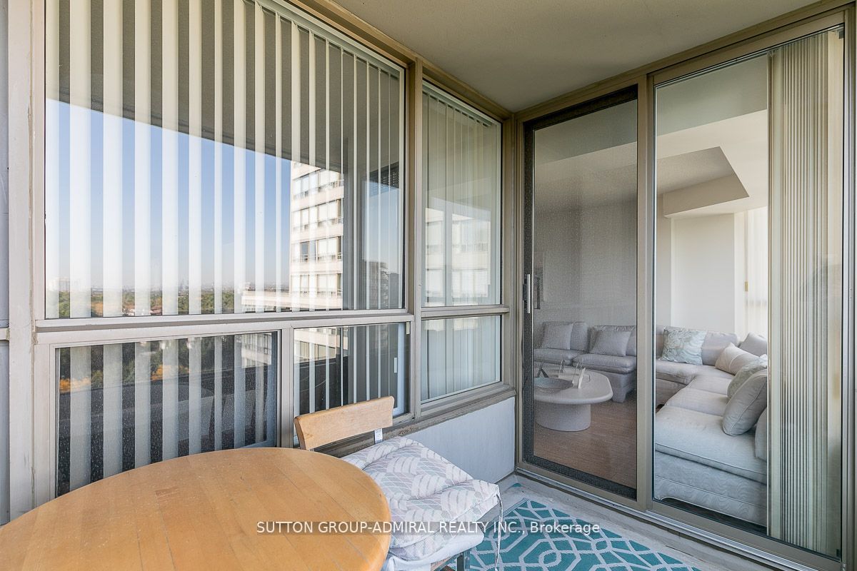 11 Townsgate Drive #1002