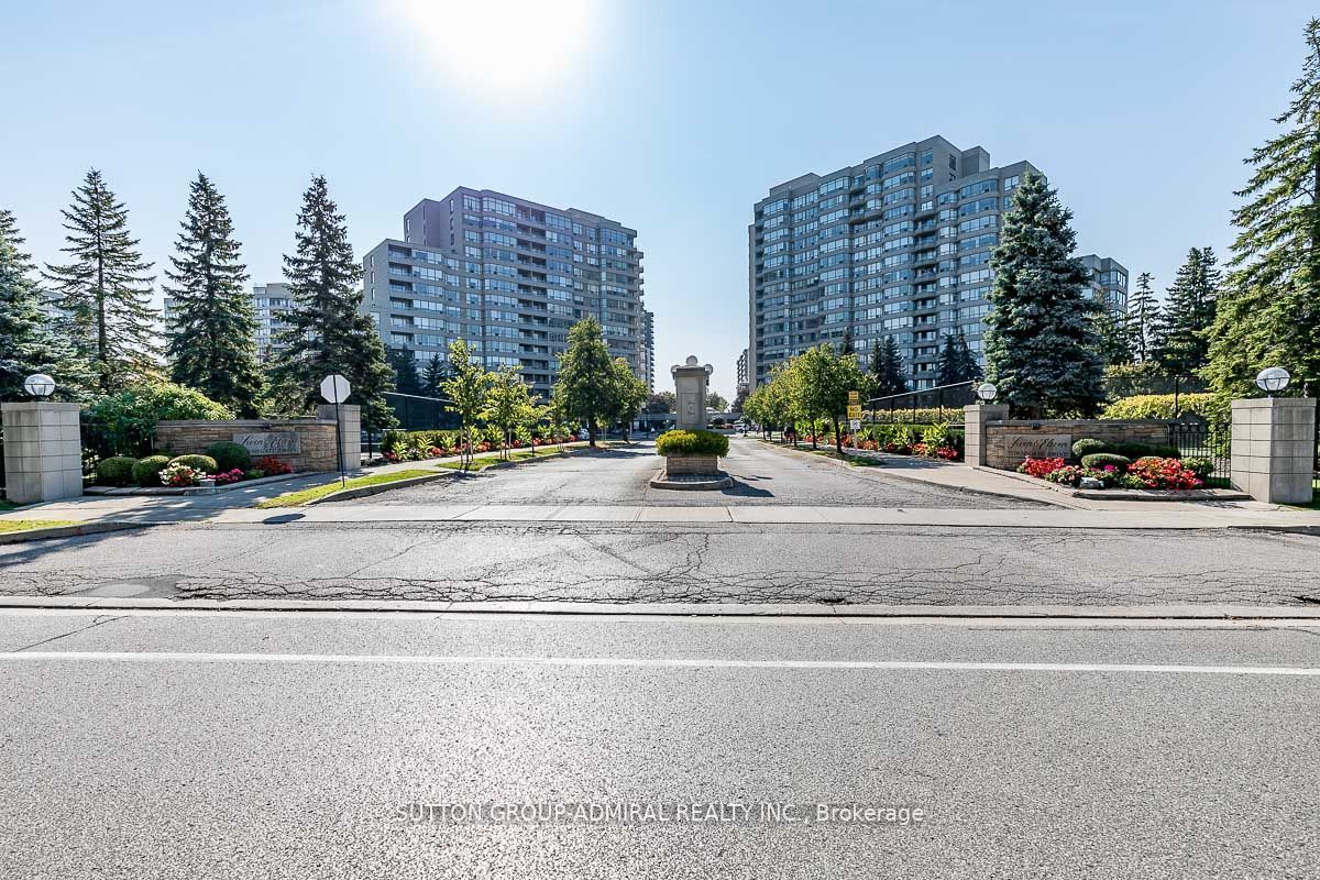 11 Townsgate Drive #1002