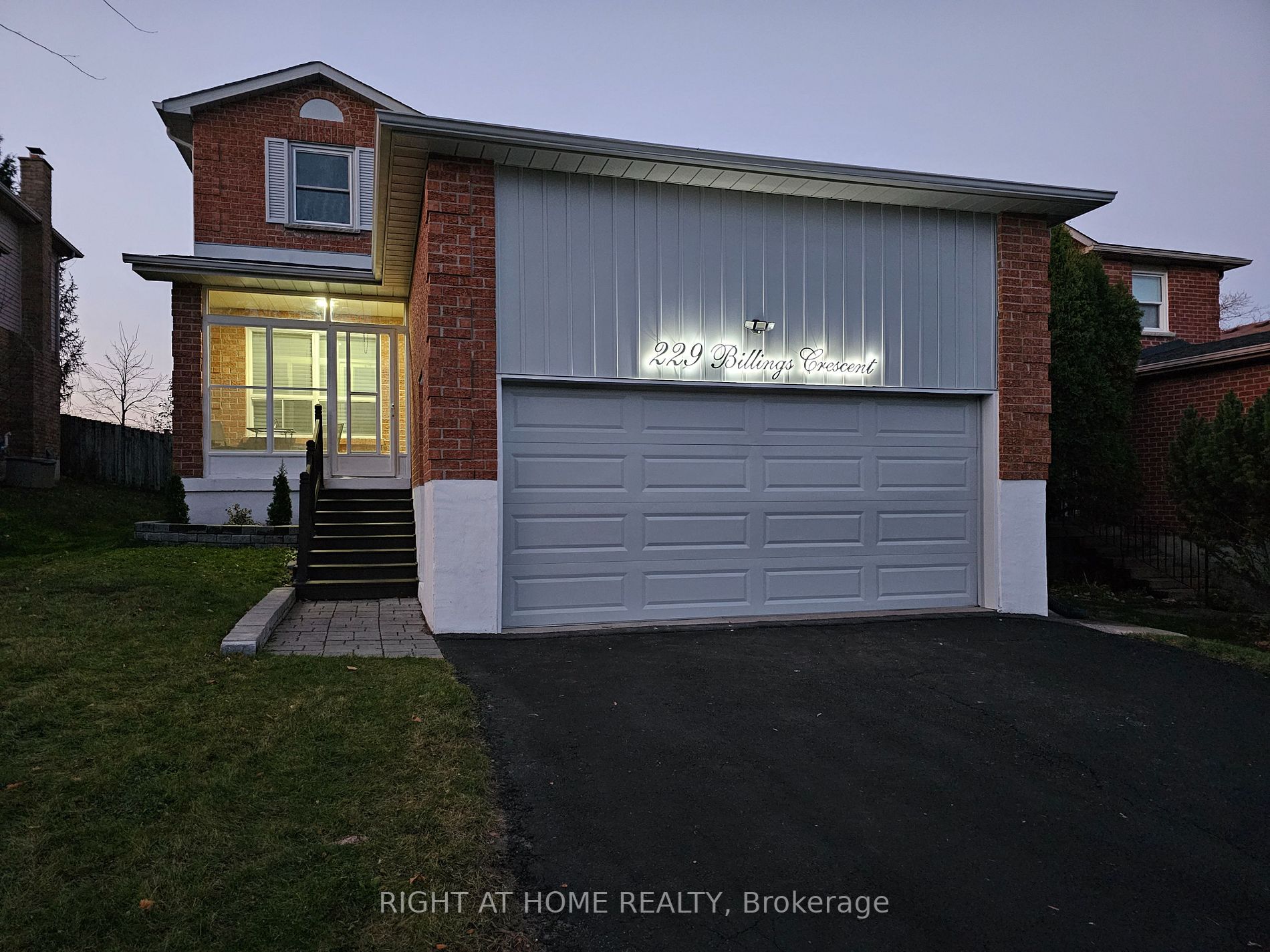 229 Billings Cres