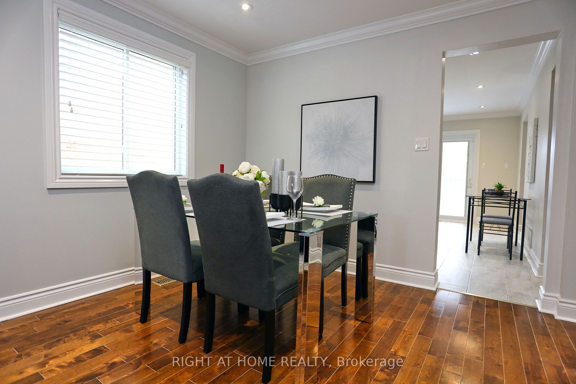 229 Billings Cres
