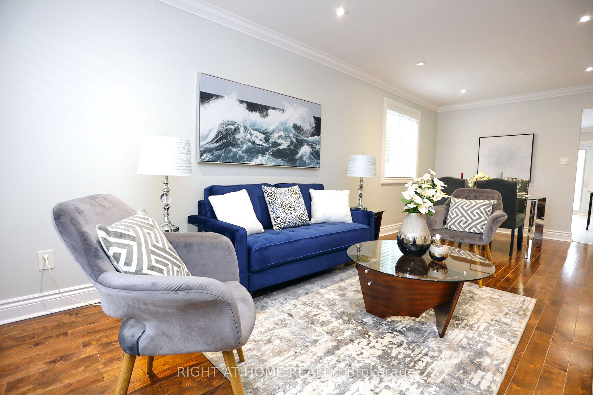 229 Billings Cres