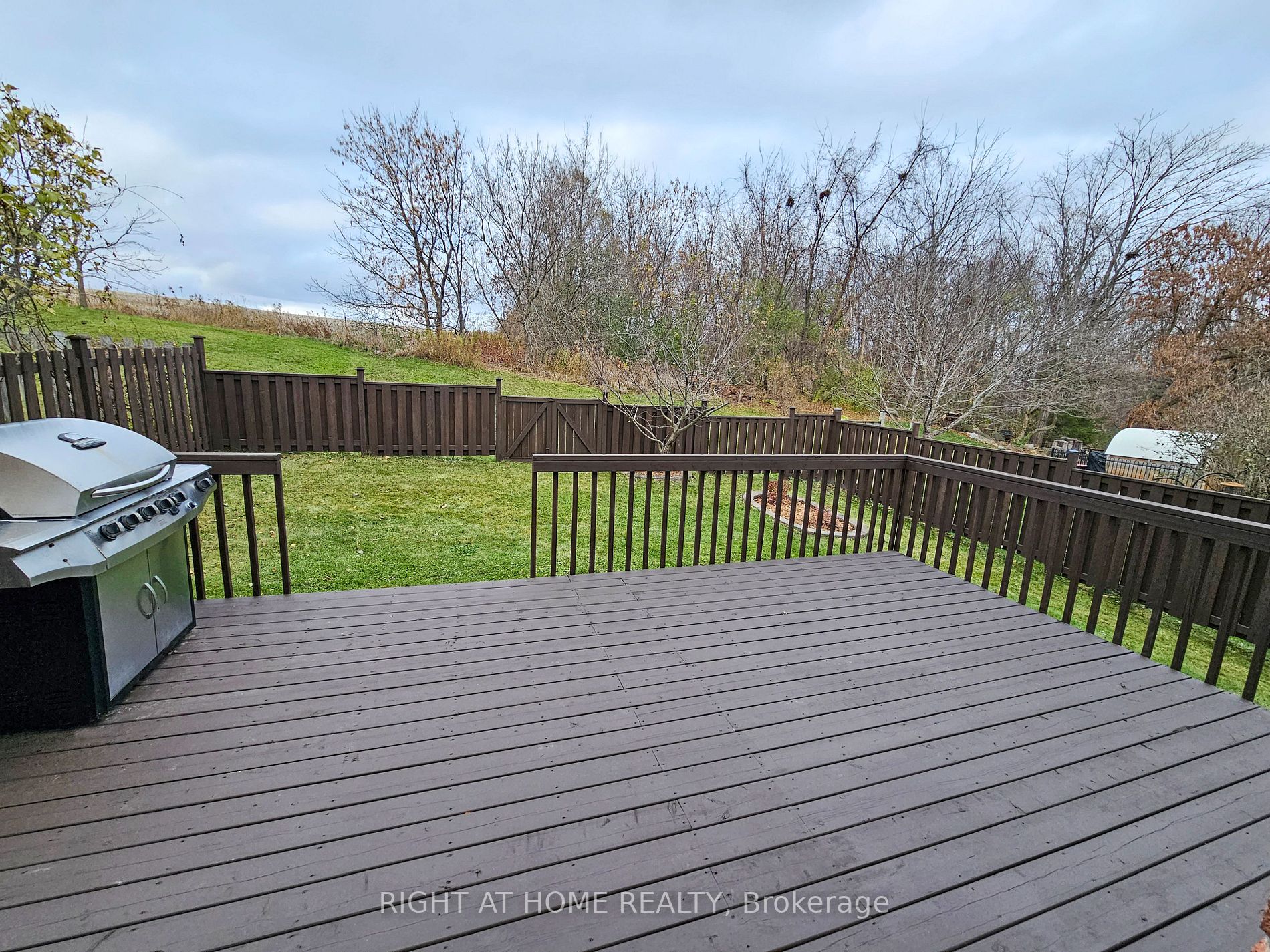 229 Billings Cres