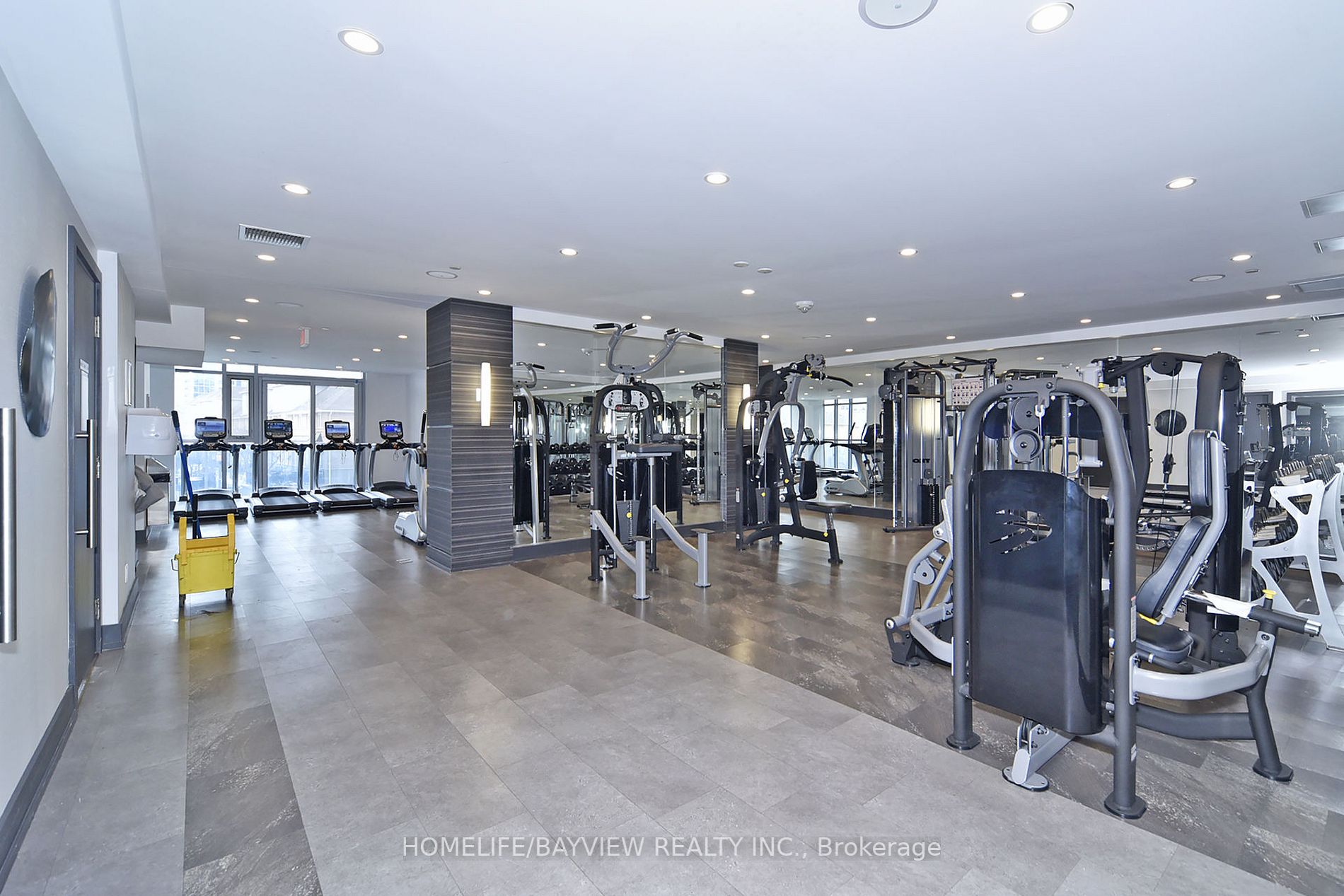 9471 Yonge St, #244