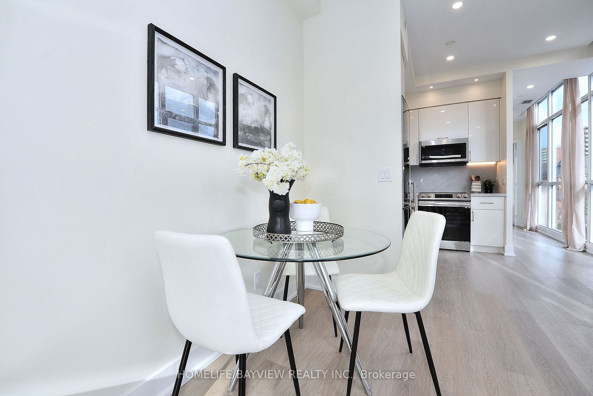9471 Yonge St, #244