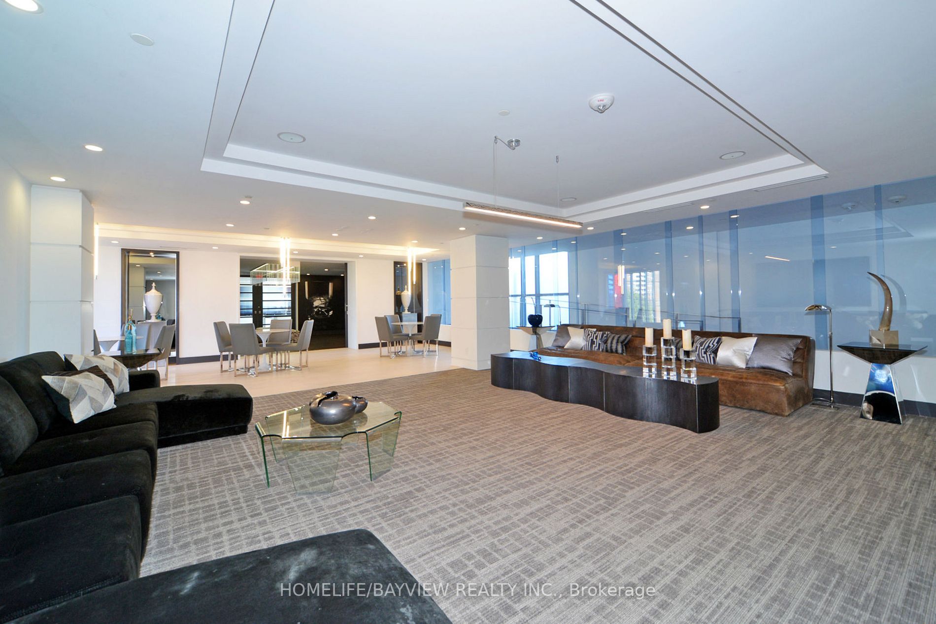 9471 Yonge St, #244