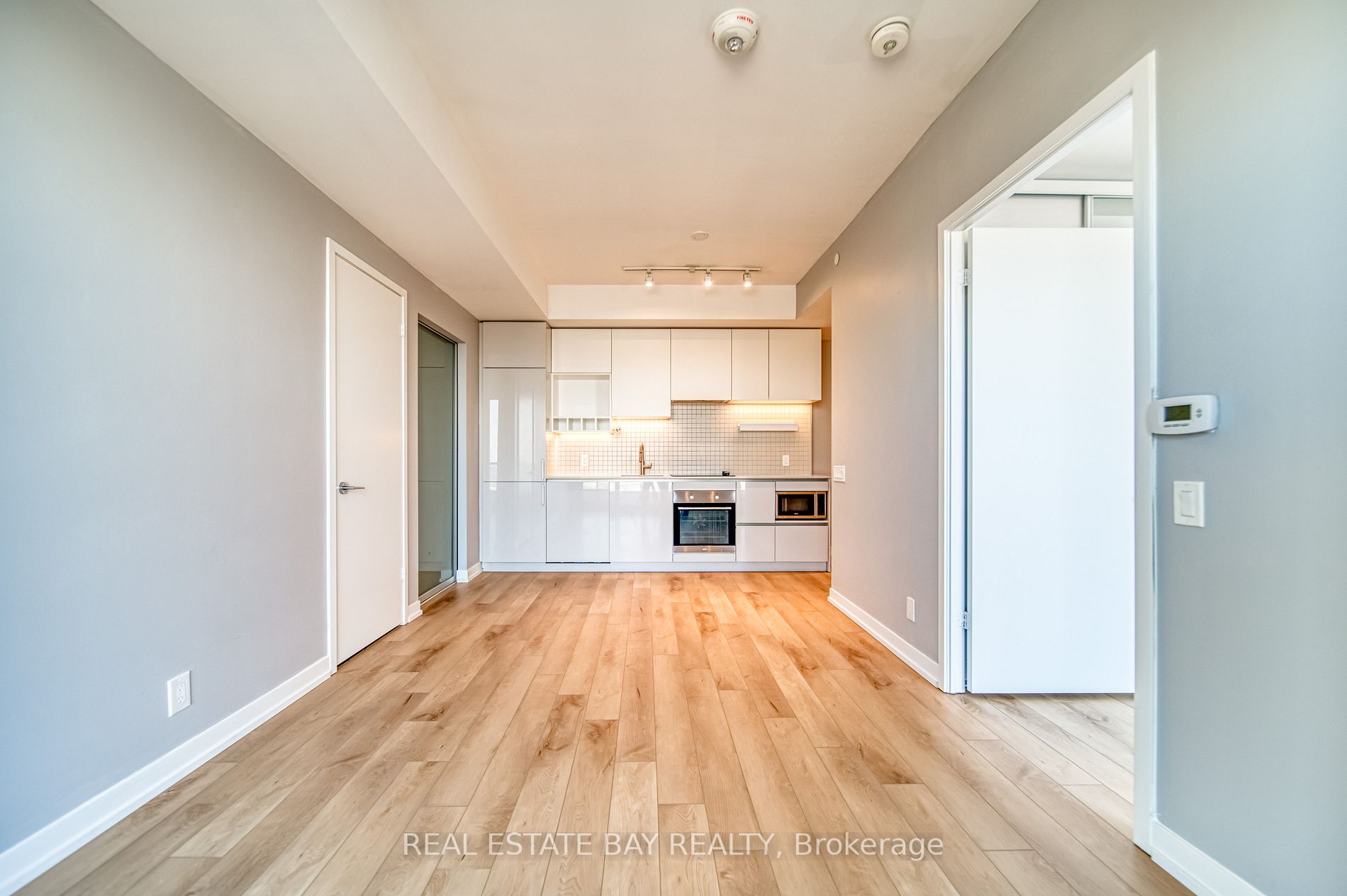 898 Portage Pkwy, #4712