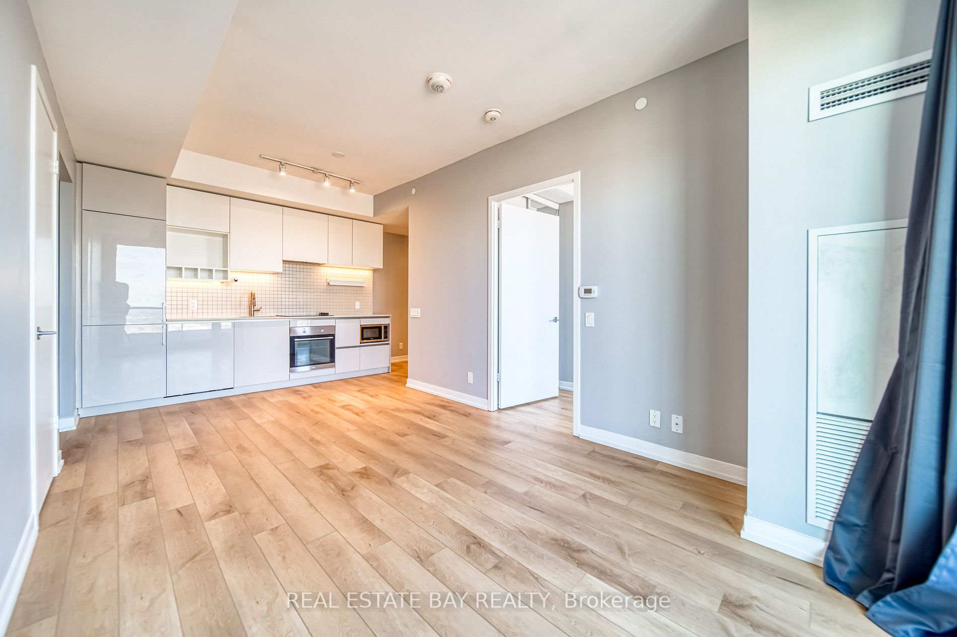 898 Portage Pkwy, #4712