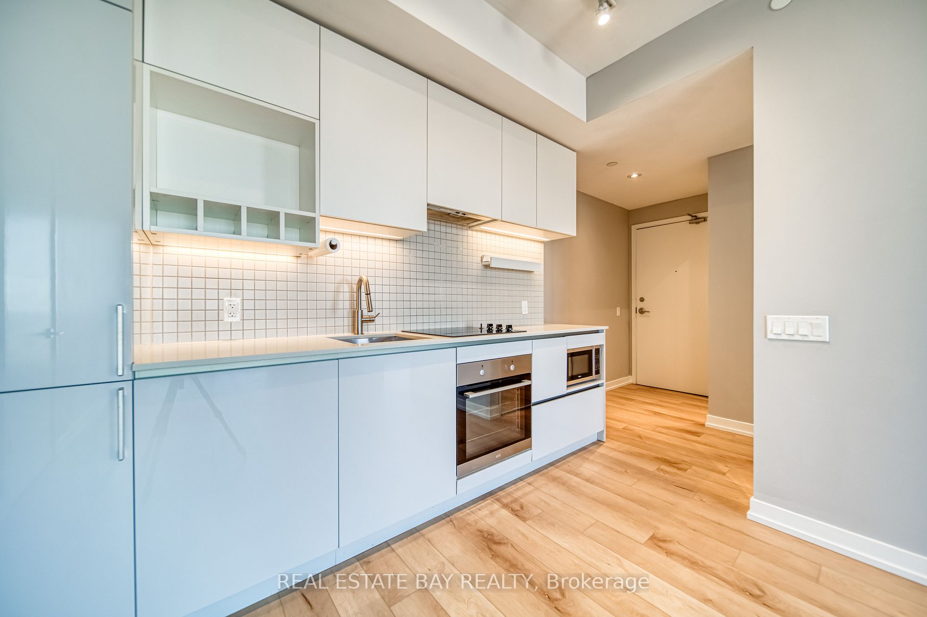 898 Portage Pkwy, #4712