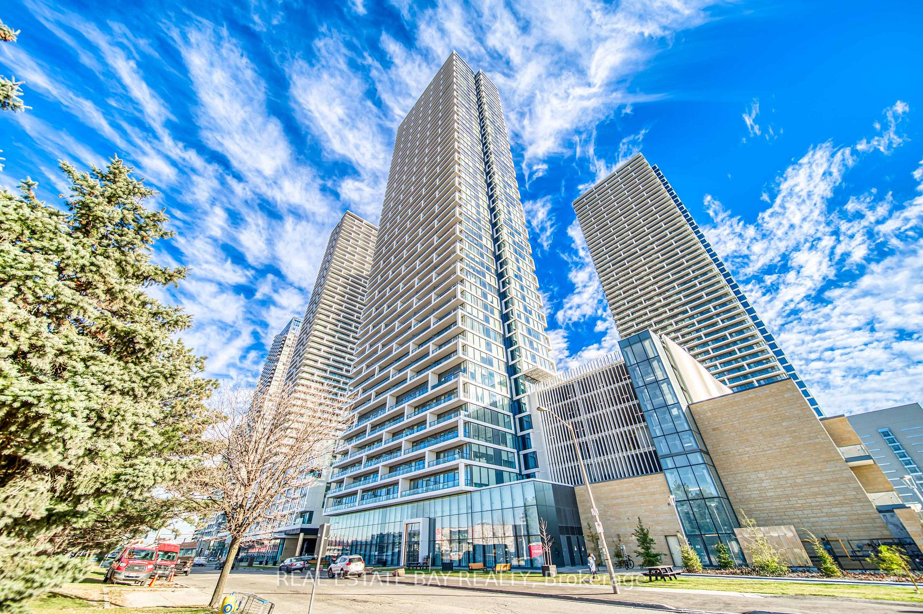 898 Portage Pkwy, #4712