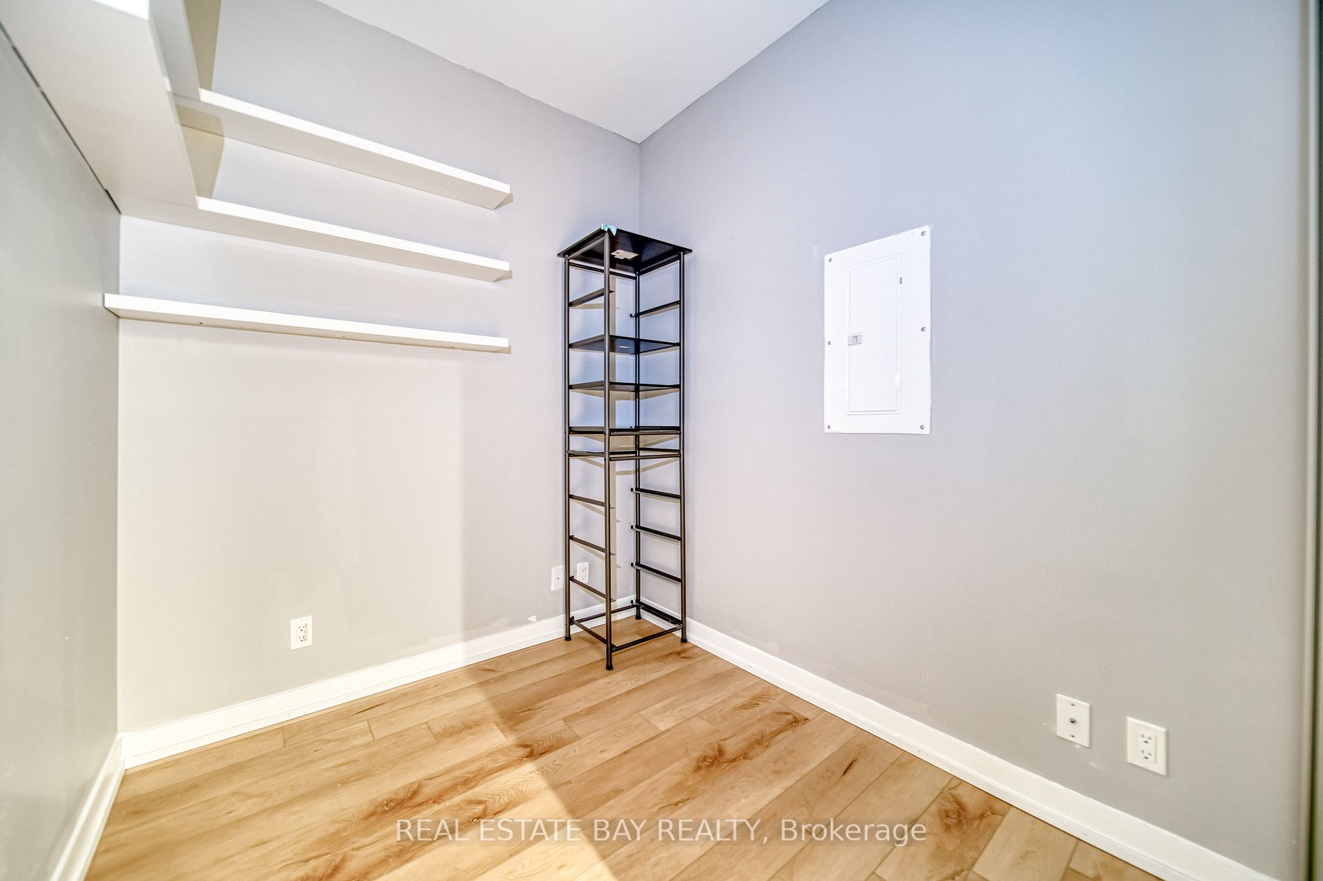 898 Portage Pkwy, #4712