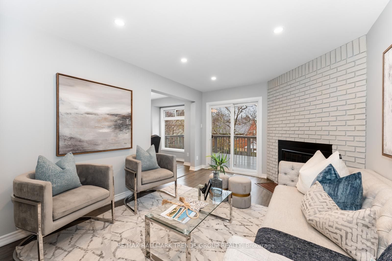 6 Macauley Dr