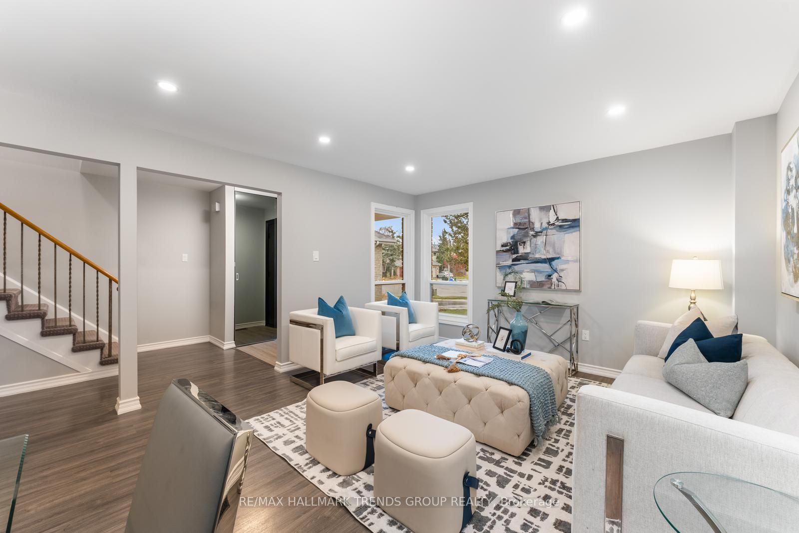 6 Macauley Dr