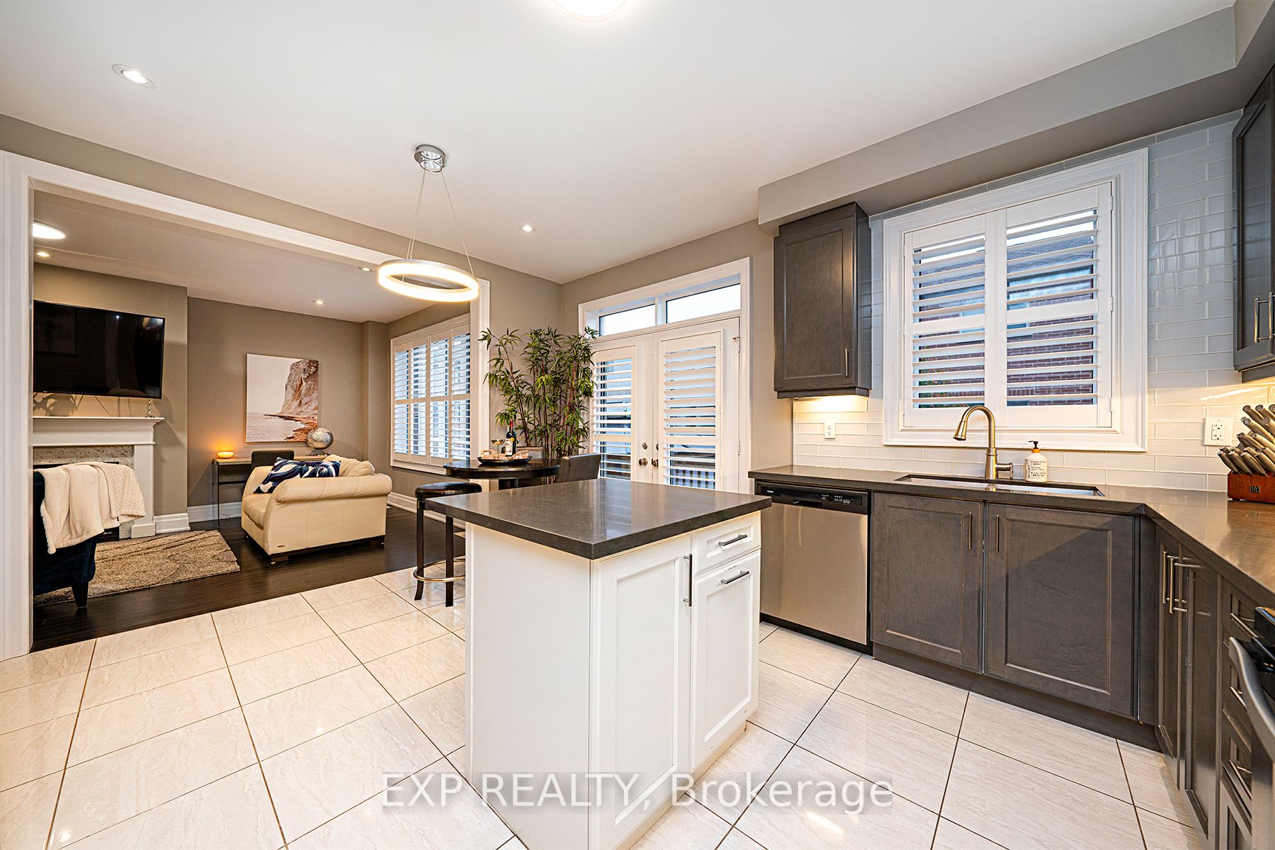 67 Leaden Hall Dr
