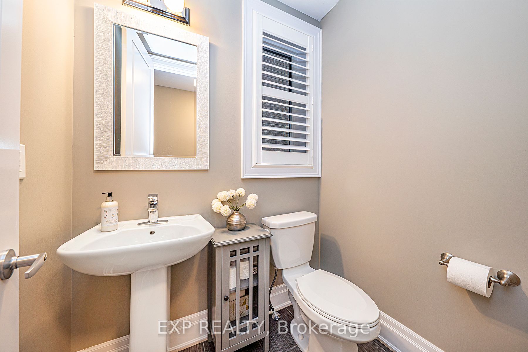 67 Leaden Hall Dr