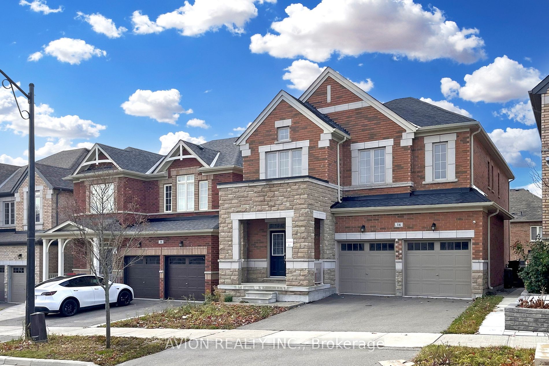 16 Mowder Dr