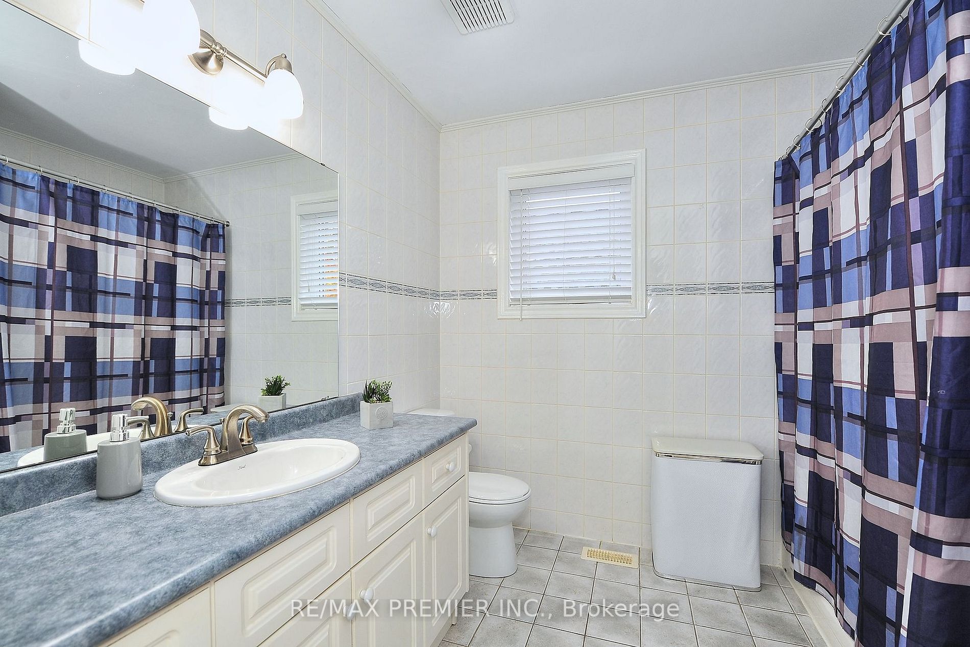 33 Everglades Crt