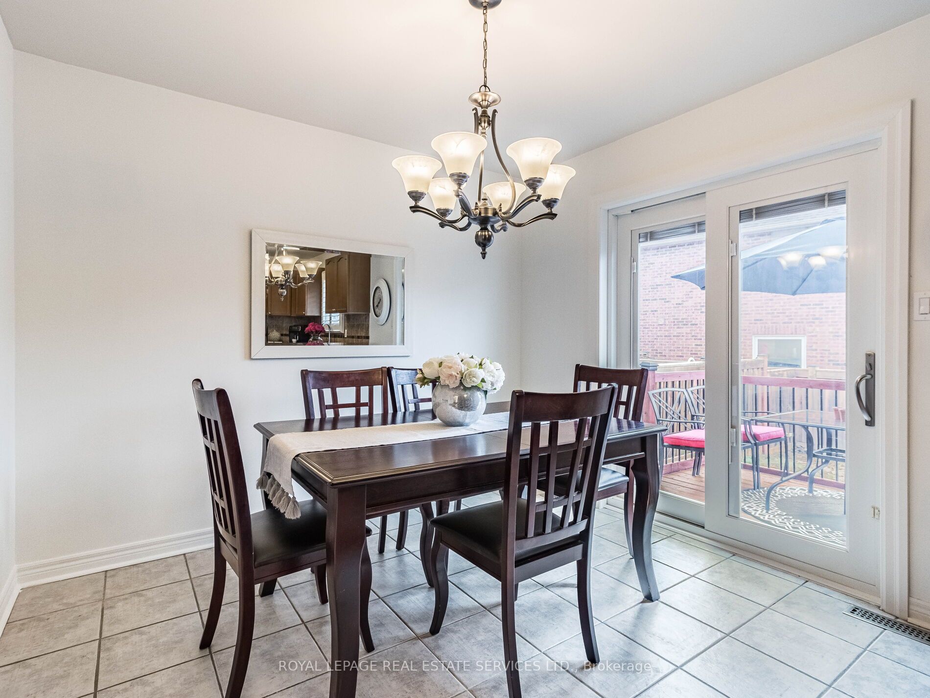 19 Toscana Rd