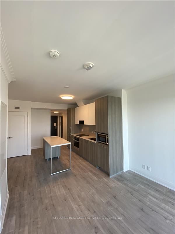18 Water Walk Dr, #3502