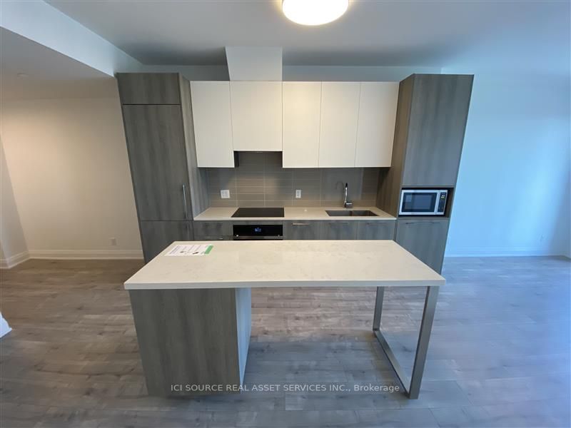 18 Water Walk Dr, #3502