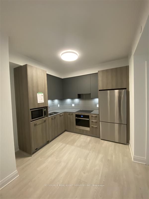 18 Water Walk Dr, #3709