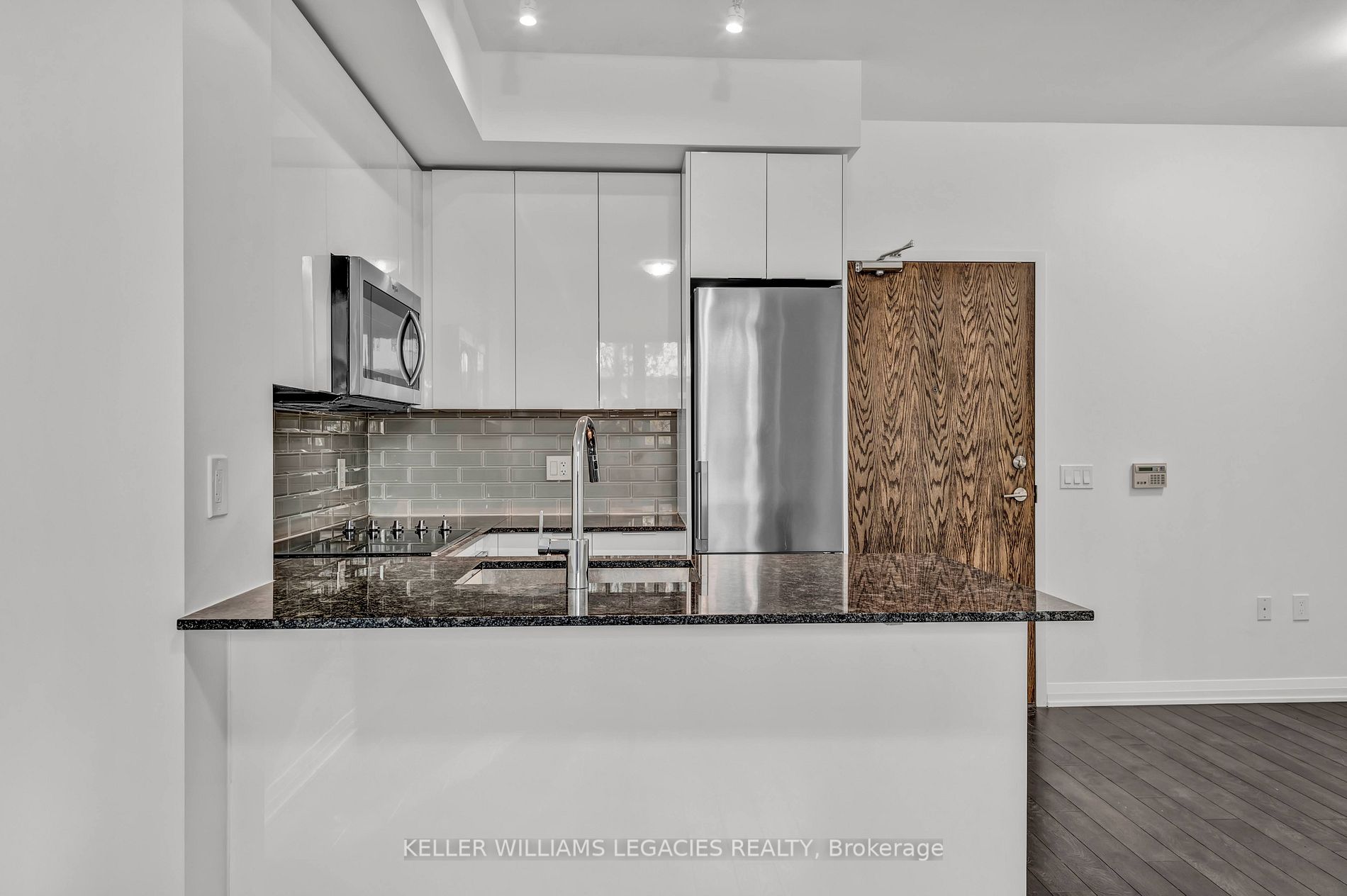 99 Eagle Rock Way, #106