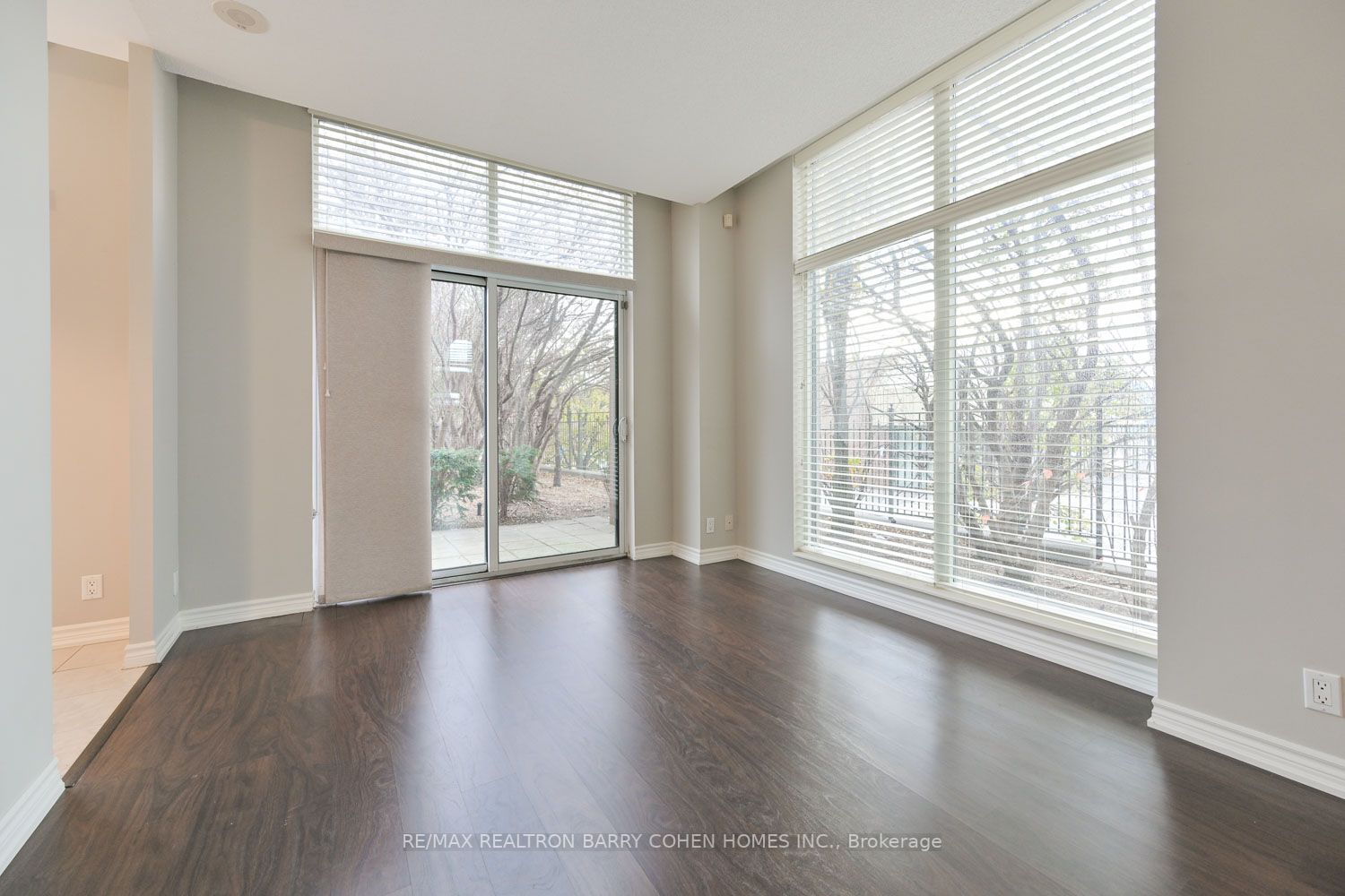 18 Harding Blvd, #114