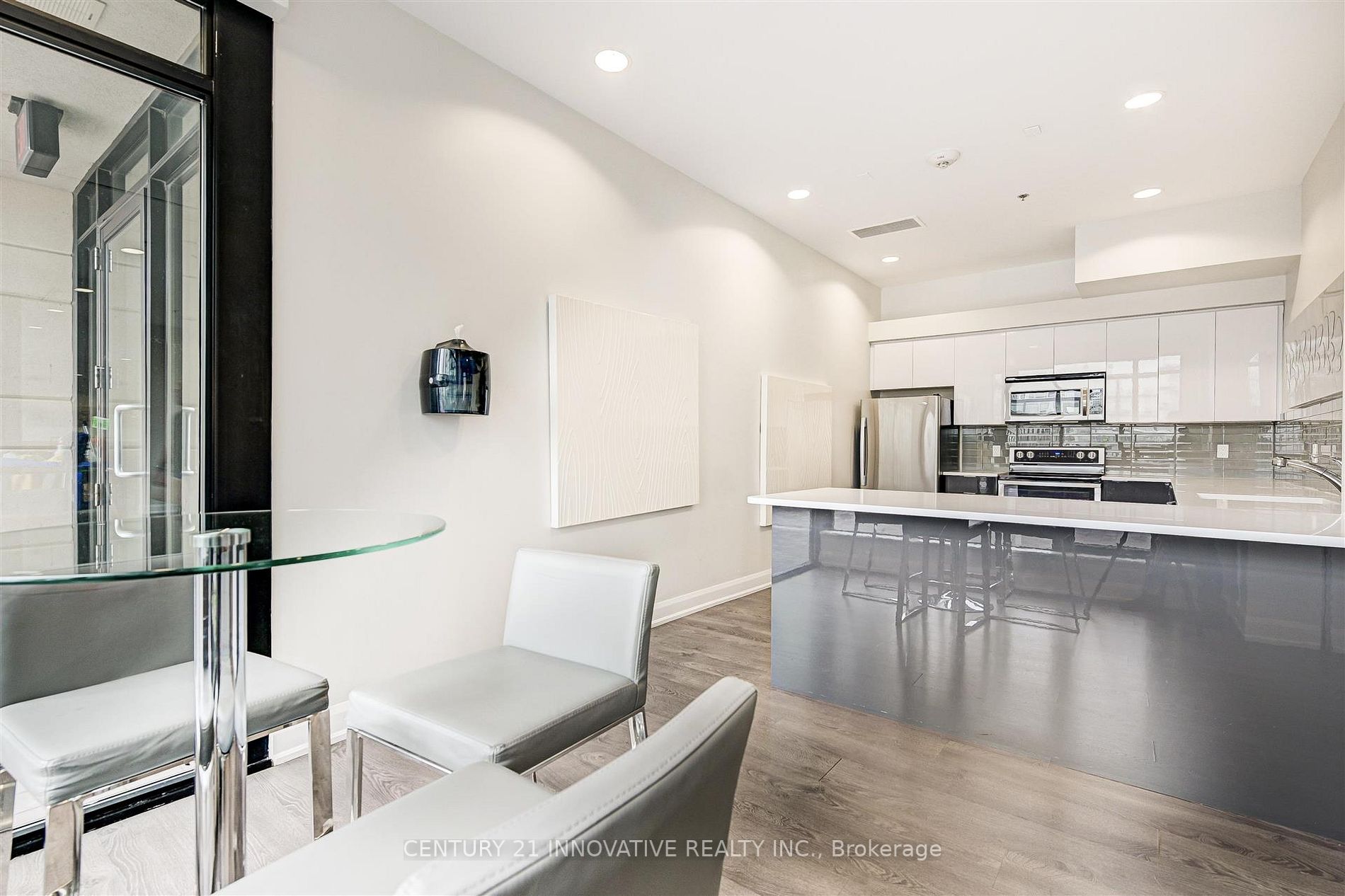 2910 Highway 7 Rd W, #2102