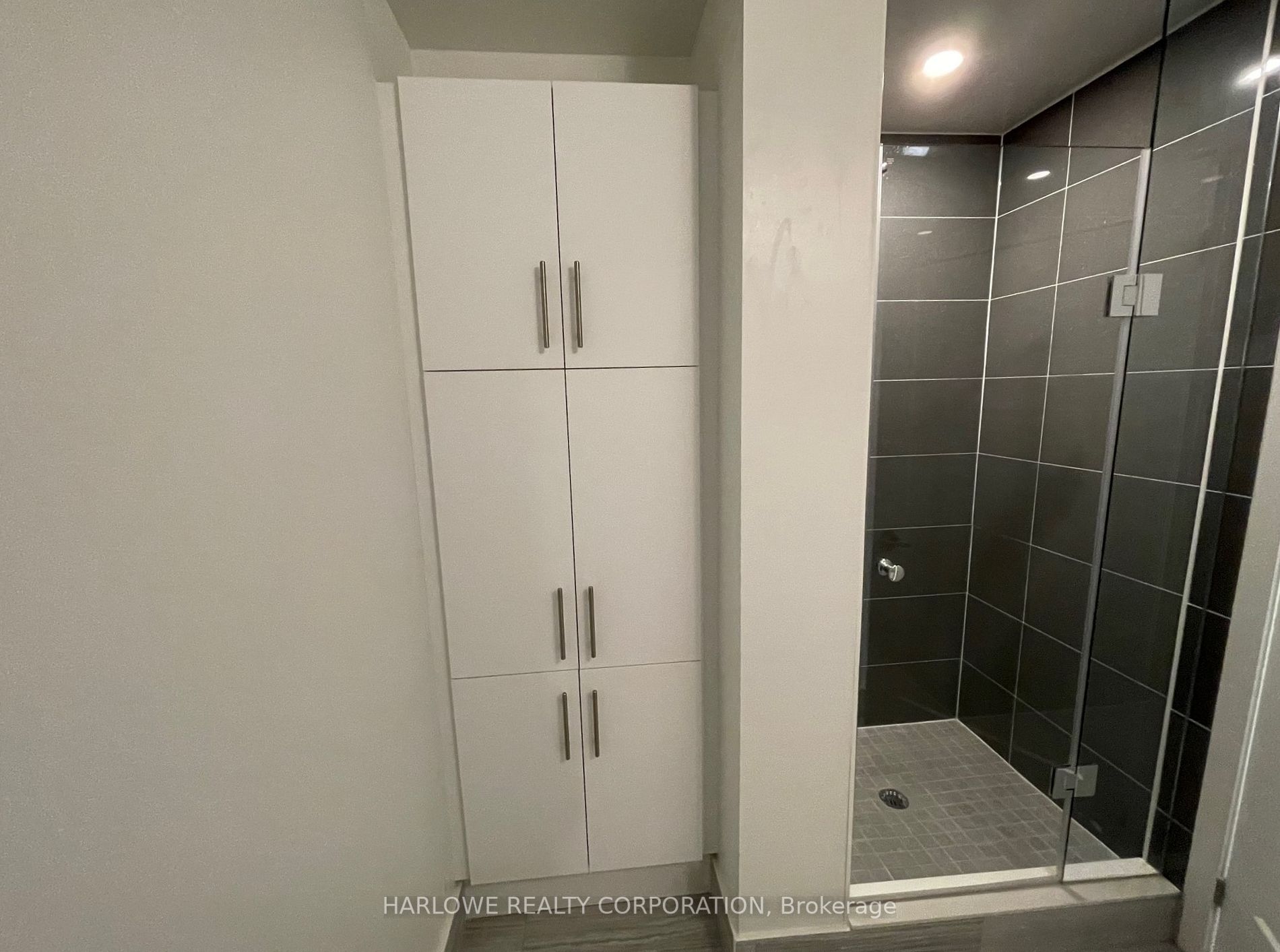 95 Oneida Cres, #309