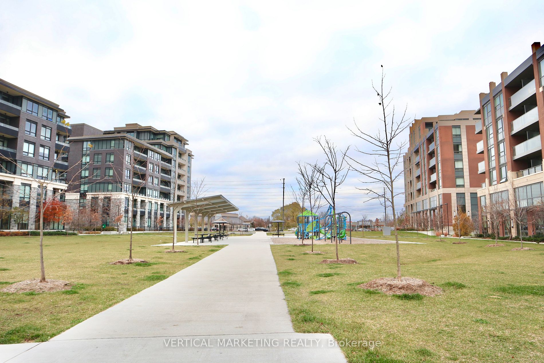 1 Uptown Dr, #1606