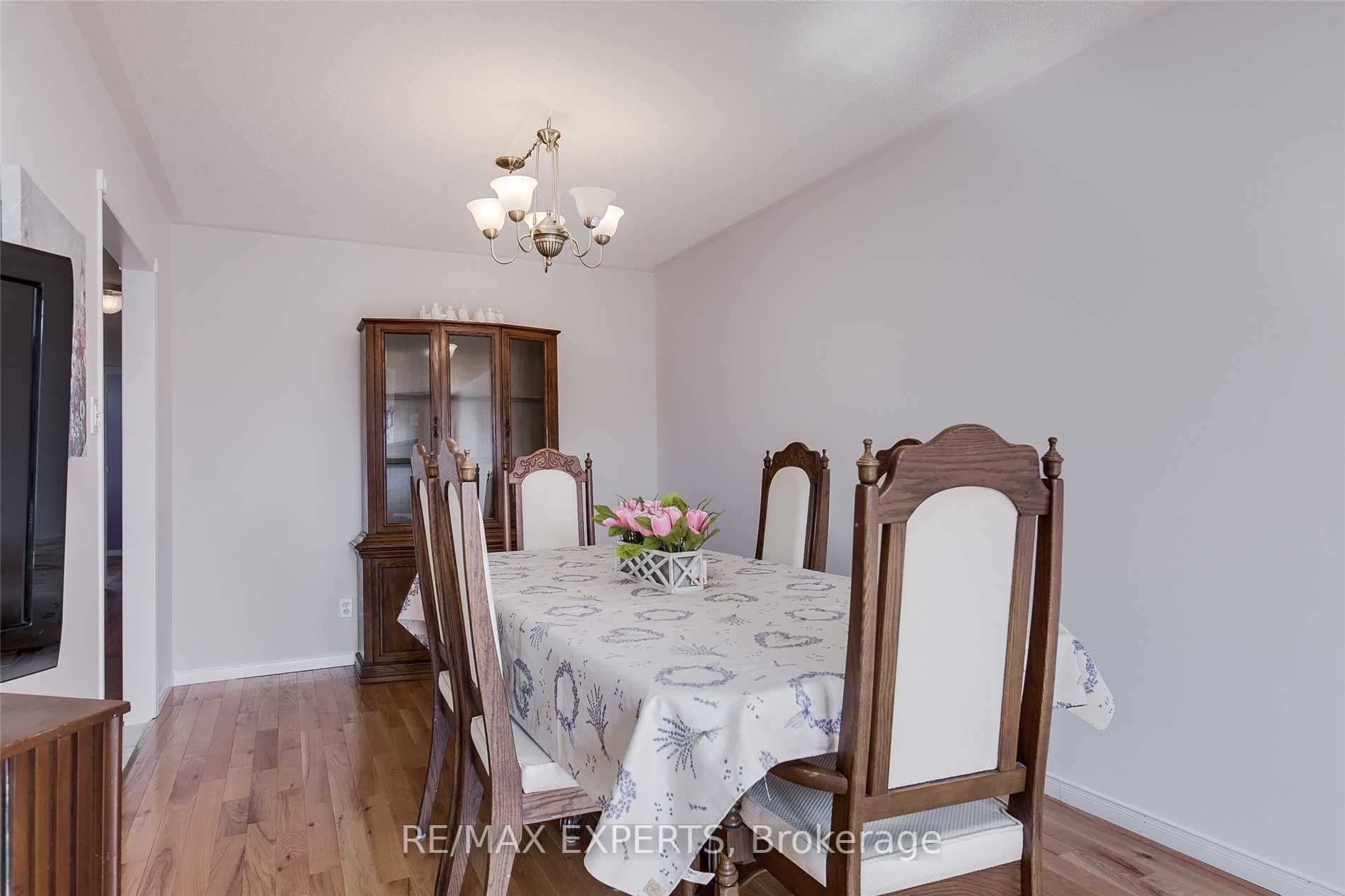 68 Adams St, #Main