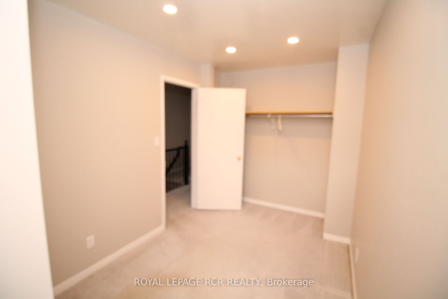 8 William Curtis Circ, #19