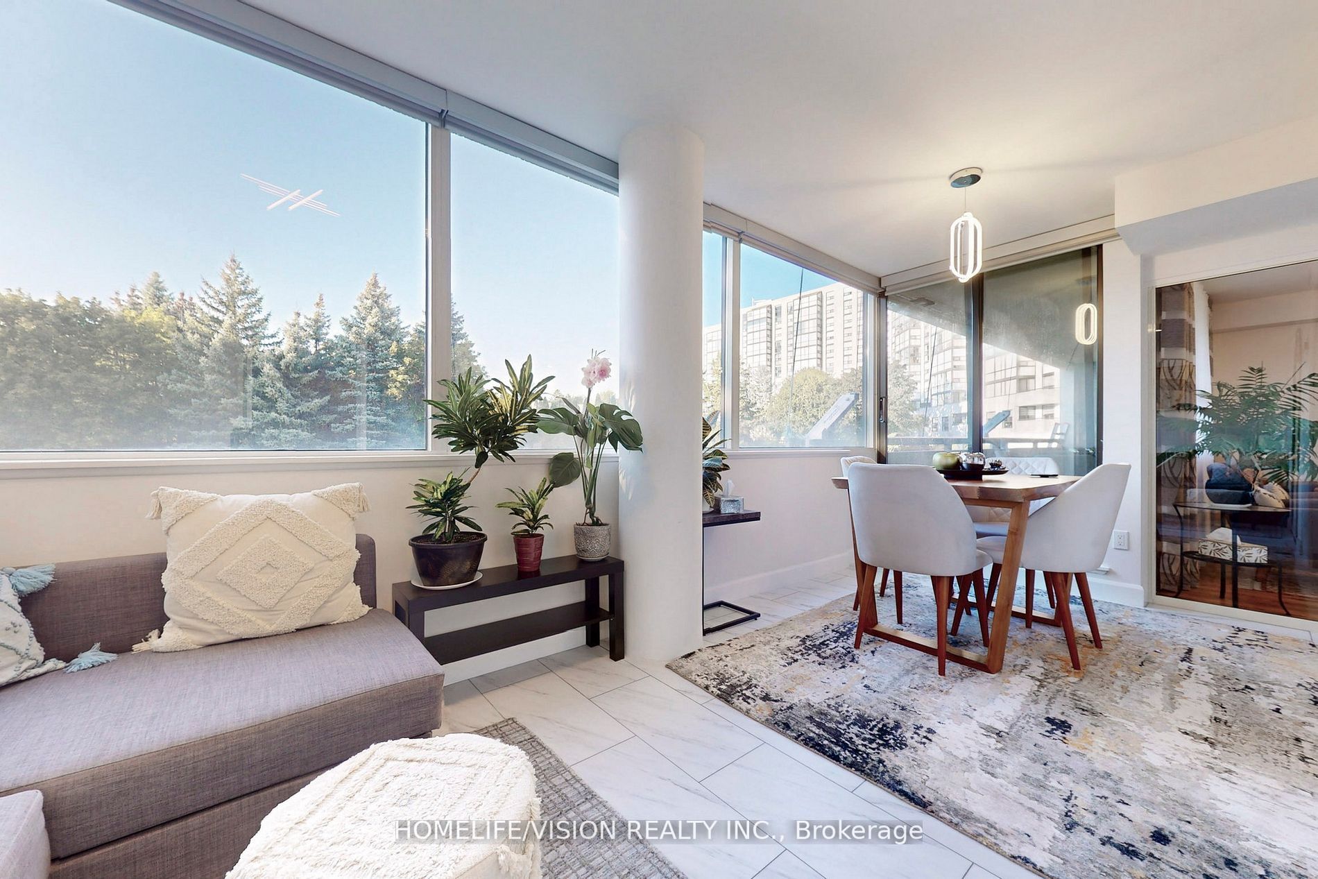 40 Harding Blvd, #203