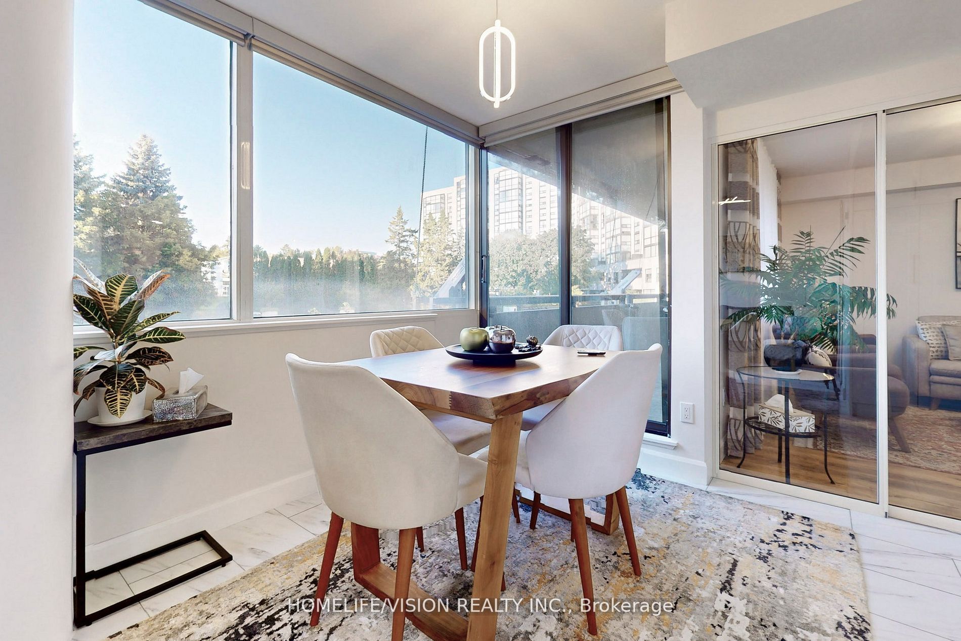 40 Harding Blvd, #203