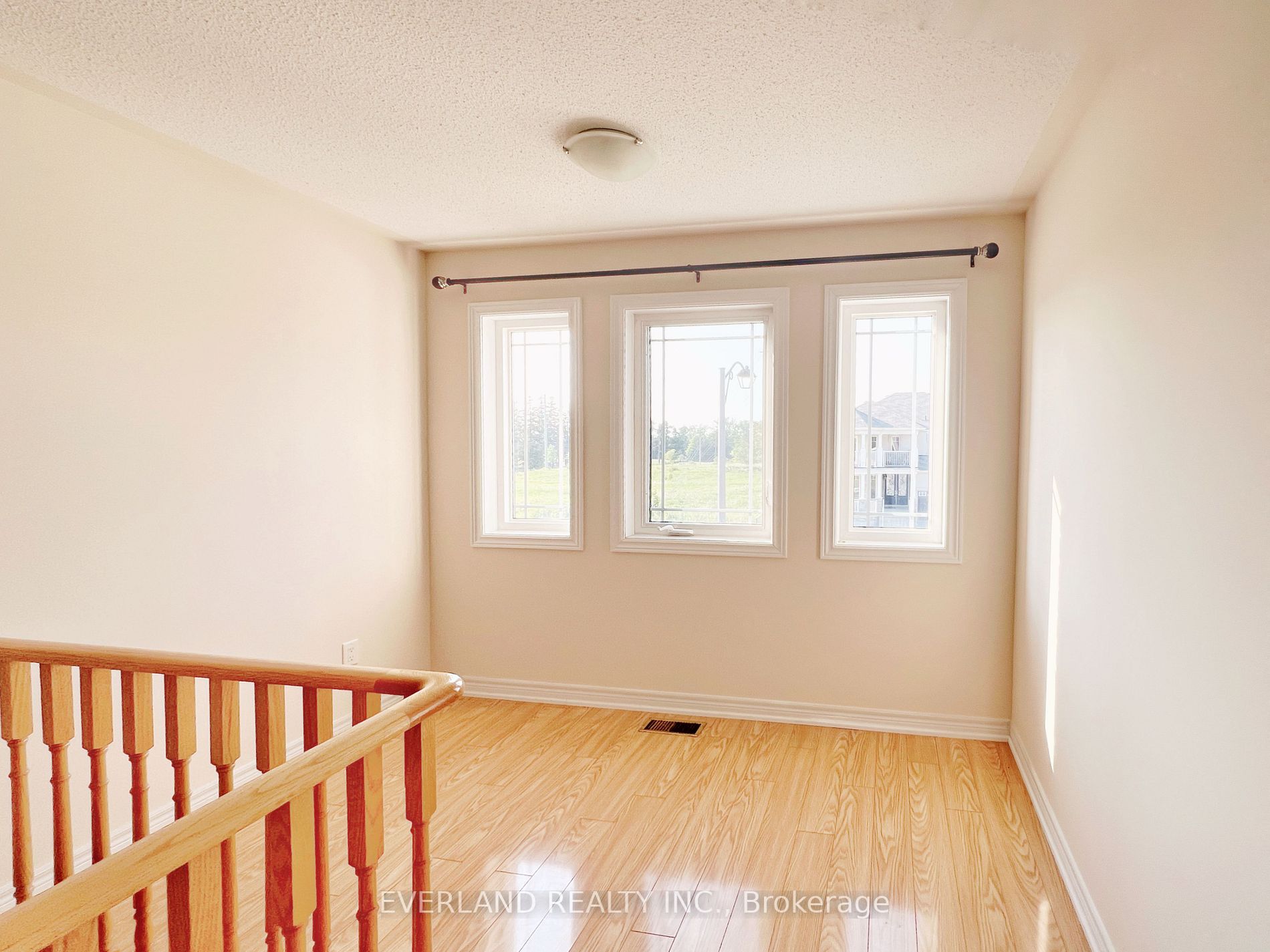 170 Milos Rd