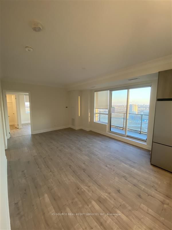 18 Water Walk Dr, #3703